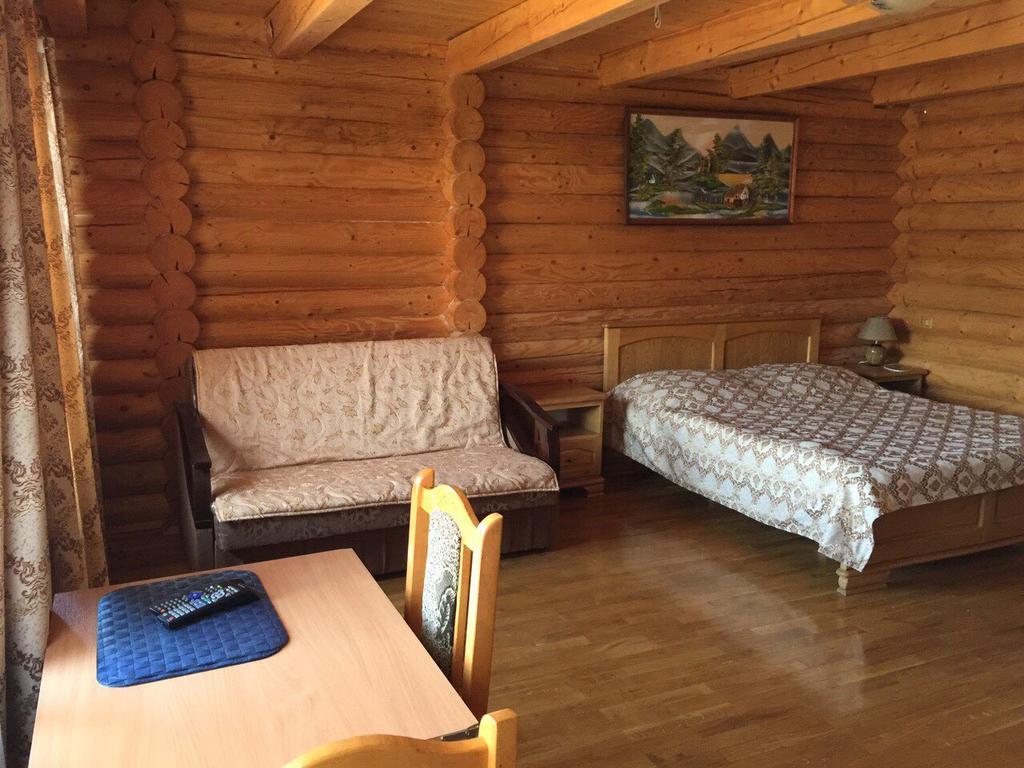 Privatna Sadiba Chalet Oryavchyk Ngoại thất bức ảnh